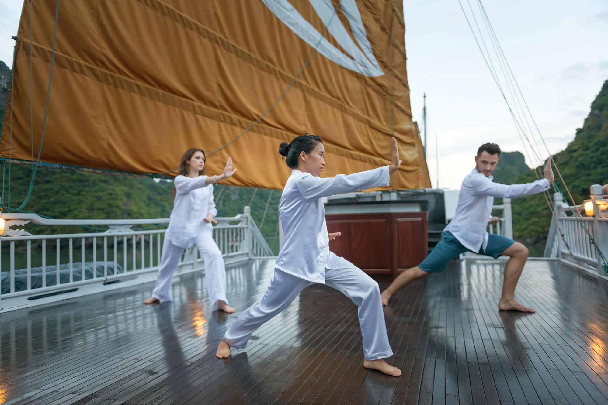 Paradise Peak Cruise Ha Long Buitenkant foto